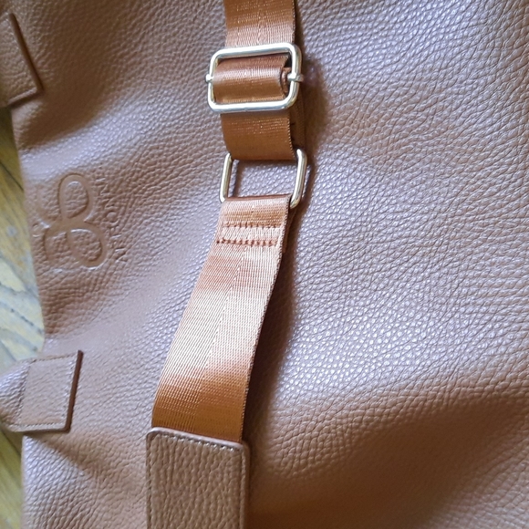 Jeanne Lottie Exclusively for Arbonne shoulder bag with strap - Picture 7 of 7